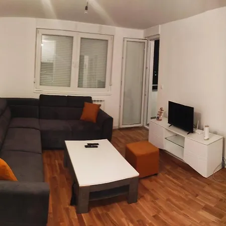 Apartman Kole Apartman *